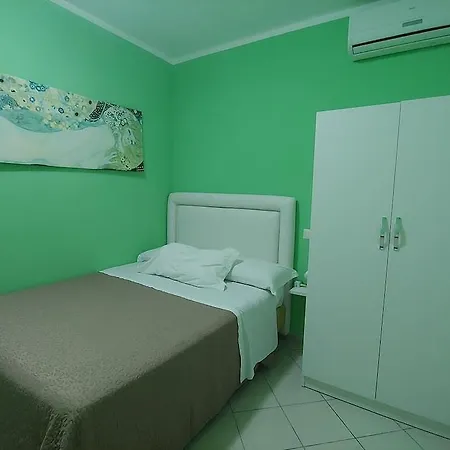 Relais فندق مبيت وإفطار 2*